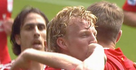Dirk Kuyt scores against Newcastle at home