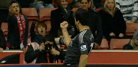 Luis Suarez scores against Stoke Luis Suarez scores against Stoke