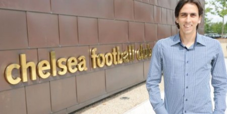 Yossi Benayoun goes to Chelsea