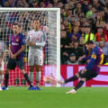 Messi scores a free kick against the reds