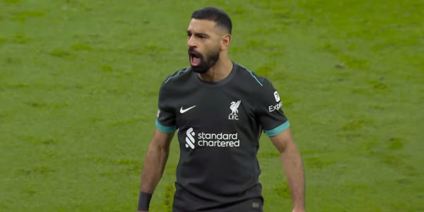 Mo Salah scores to make it 2-2 against Arsenal at the Emirates Stadium