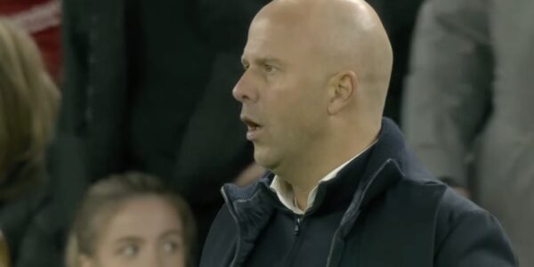 Arne Slot watches on as Forest score their third.